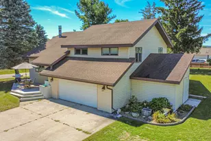 1030 N Par Dr, Weidman, MI 48893 - Photo 2