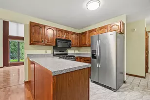 6039 Arroyo Vista Dr NE, Rockford, MI 49341 - Photo 2