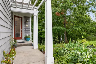 816 Pinnacle Run Drive SE #21, Grand Rapids, MI 49546 - Photo 2