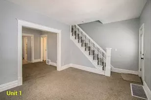1037 Bement St, Lansing, MI 48912 - Photo 2
