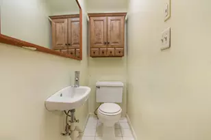 209 E Mt Hope Ave, Lansing, MI 48910 - Photo 10