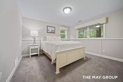 2431 Summit Ridge Drive NE, Grand Rapids, MI 49505 - Photo 64