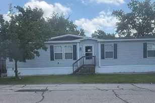 7061 W Bickett Blvd, Lansing, MI 48911 - Photo 2