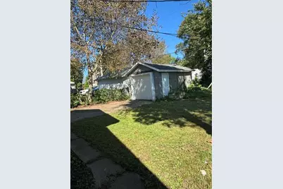 635 E Main Street, Benton Harbor, MI 49022 - Photo 6