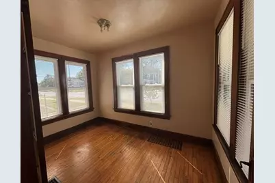 635 E Main Street, Benton Harbor, MI 49022 - Photo 12