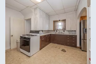 601 N Kalamazoo Street, Paw Paw, MI 49079 - Photo 14