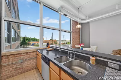 930 Washington Avenue #3M, Muskegon, MI 49441 - Photo 10