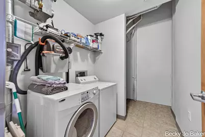930 Washington Avenue #3M, Muskegon, MI 49441 - Photo 28