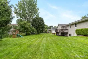 5064 Shinnecock Hills Dr NW, Comstock Park, MI 49321 - Photo 26