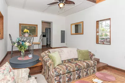 514 Kalamazoo Street, Paw Paw, MI 49079 - Photo 4