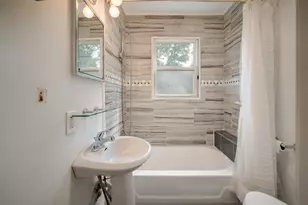 6445 Sommerset Rd, Lansing, MI 48911 - Photo 14