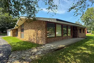 820 Iroquois Trail, Niles, MI 49120 - Photo 1