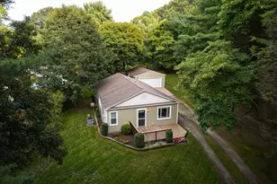 2016 Scenic Dr, Muskegon, MI 49445 - Photo 1