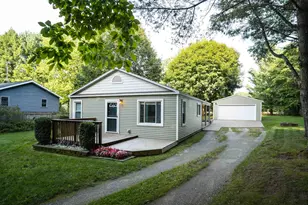 2016 Scenic Dr, Muskegon, MI 49445 - Photo 20