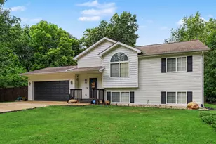 3996 Englewood St, Jackson, MI 49201 - Photo 2