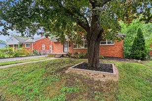 23051 Majestic St, Oak Park, MI 48237 - Photo 4