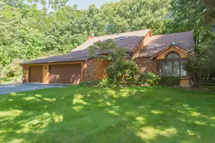 6798 Oak Highlands Dr, Kalamazoo, MI 49009 - Photo 1