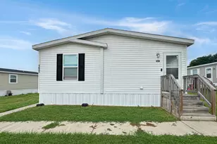 1637 Candytuft Ct, Albion, MI 49224 - Photo 1