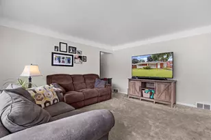 15925 Ryland, Bedford, MI 48239 - Photo 8