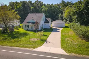 1807 Shettler Rd, Muskegon, MI 49444 - Photo 1