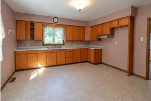 1807 Shettler Rd, Muskegon, MI 49444 - Photo 16