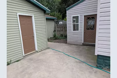 504 Adams Street, Ludington, MI 49431 - Photo 28