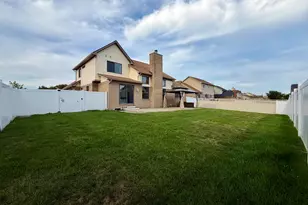 19713 Sexton St, Brownstown, MI 48173 - Photo 42
