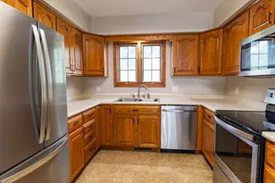 765 Chadds Ford Way, Kalamazoo, MI 49009 - Photo 8