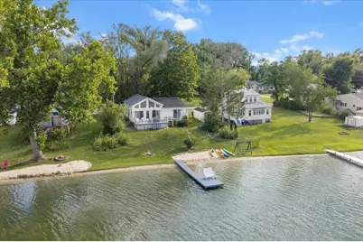 25030 Lakeshore Drive, Dowagiac, MI 49047 - Photo 6