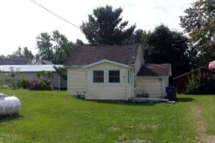 205 W Center St, Waldron, MI 49288 - Photo 1