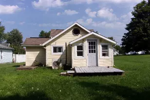 205 W Center St, Waldron, MI 49288 - Photo 4