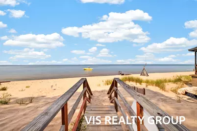 18221 Holcomb Hills Road, Grand Haven, MI 49417 - Photo 14
