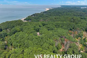 18221 Holcomb Hills Rd, Grand Haven, MI 49417 - Photo 24
