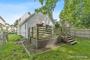 104 Sweet St NE, Grand Rapids, MI 49505 - Photo 20