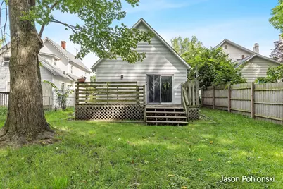 104 Sweet Street NE, Grand Rapids, MI 49505 - Photo 18