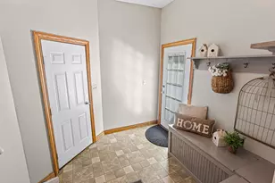 4861 Hidden Hills Cir, Howell, MI 48855 - Photo 16