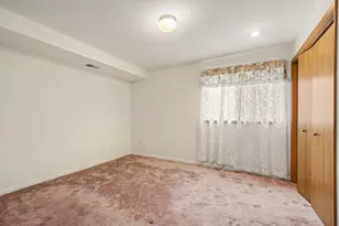 2748 Mulford Dr SE, Grand Rapids, MI 49546 - Photo 36
