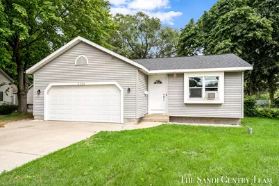 2252 Charles Street, Norton Shores, MI 49441 - Photo 2
