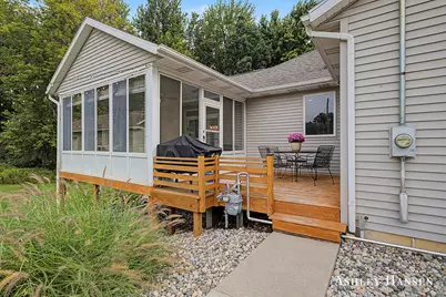 8289 Tiffany Avenue NE, Rockford, MI 49341 - Photo 32