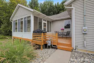 8289 Tiffany Ave NE, Rockford, MI 49341 - Photo 32