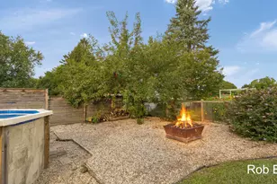 631 Evergreen St, Jenison, MI 49428 - Photo 40