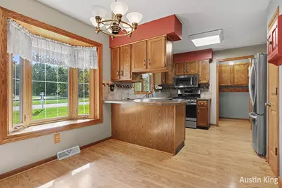 411 4th Street, Cedar Springs, MI 49319 - Photo 10