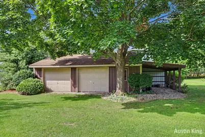 411 4th Street, Cedar Springs, MI 49319 - Photo 34