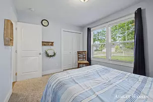 163 Dogwood Dr NE, Rockford, MI 49341 - Photo 16