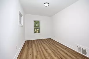 1071 Bristol Ave NW, Grand Rapids, MI 49504 - Photo 20