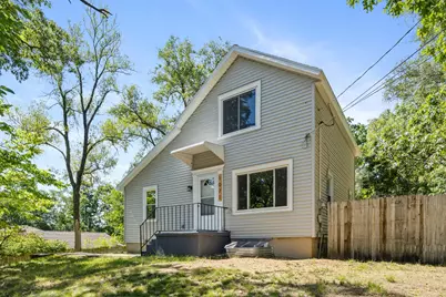 1071 Bristol Avenue NW, Grand Rapids, MI 49504 - Photo 4