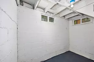 1071 Bristol Ave NW, Grand Rapids, MI 49504 - Photo 34