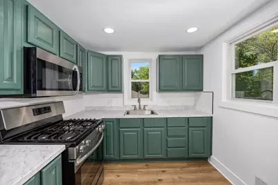 1071 Bristol Avenue NW, Grand Rapids, MI 49504 - Photo 14