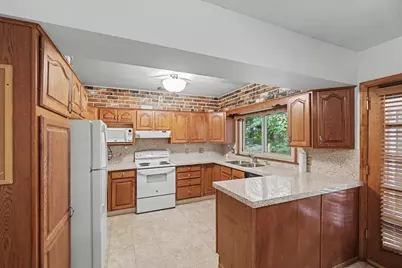 1220 SE Sylvan Avenue SE, Grand Rapids, MI 49506 - Photo 4