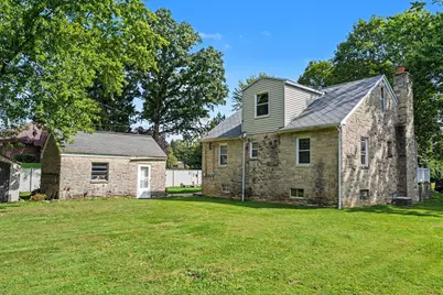 2 S Fairview Avenue, Niles, MI 49120 - Photo 2